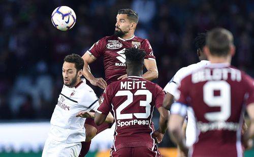 意甲前瞻：博洛尼亚 VS 都灵，红色蓝军的主场攻坚与公牛军团的客场争胜